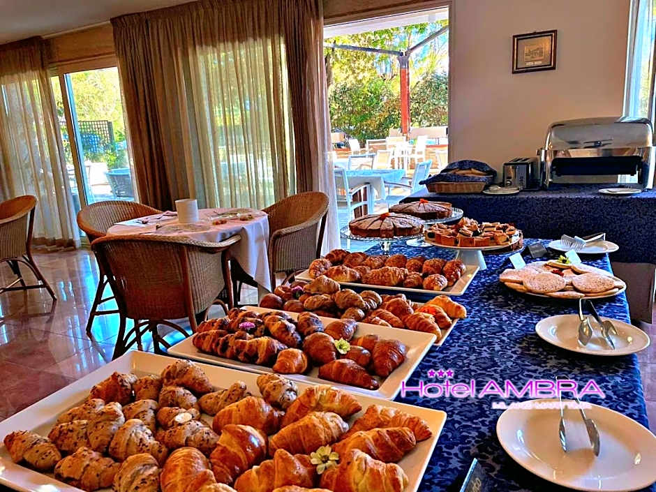 HOTEL AMBRA - Fronte Mare - Vicinissimi al Centro