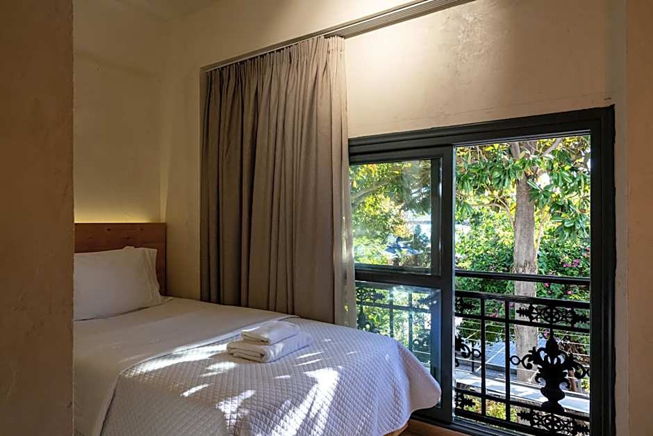 Panellinion Luxury Rooms