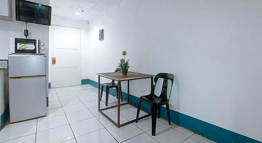 OYO 809 Crowne One Condo