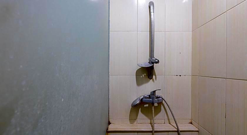 RedDoorz Plus near Simpang Tiga Tritayasa Cilegon