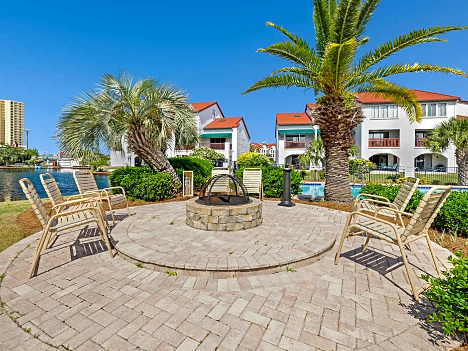 Charming Beach Studio With Pool & Sauna