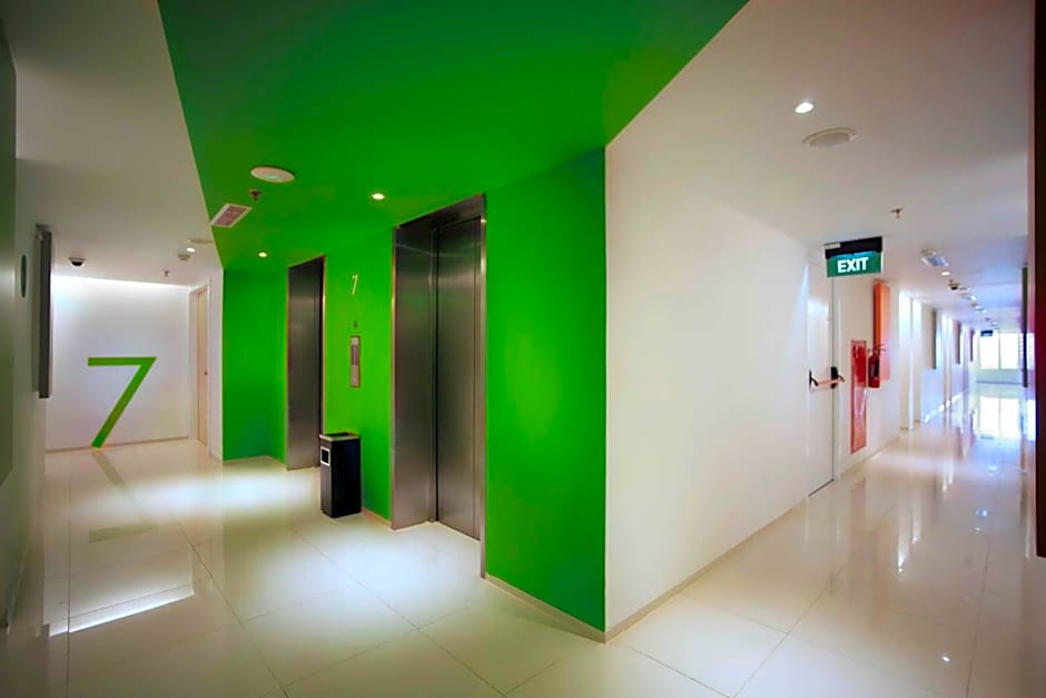 Zuri Express Lippo Cikarang Hotel