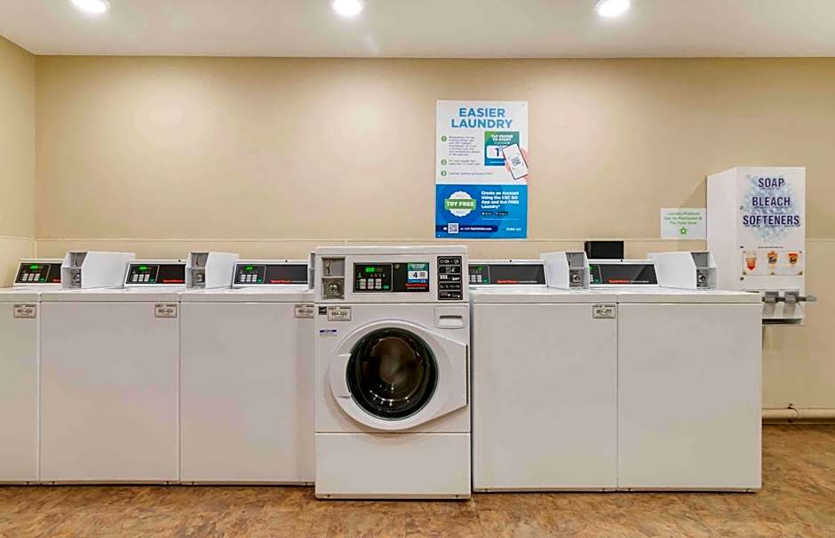 Extended Stay America Select Suites - Kansas City - Stadium