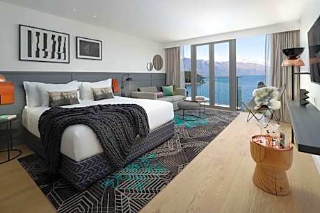 QT Remarkables Lakeview King
