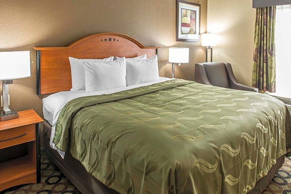 Quality Inn & Suites Columbus West