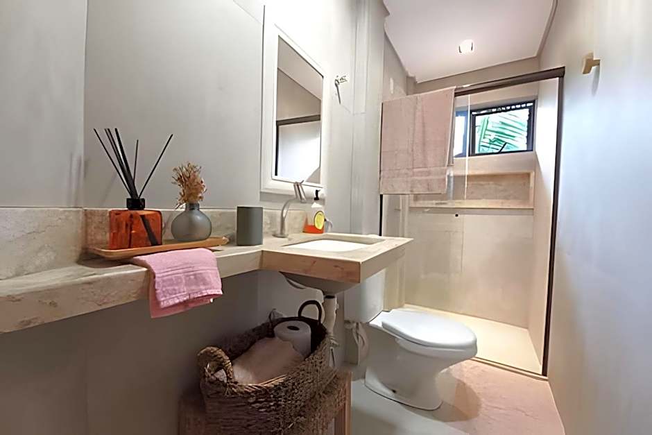 Casa confortável com vista mar e piscina