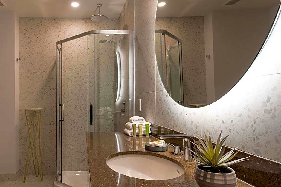 Hotel Royal William, an Ascend Collection Hotel