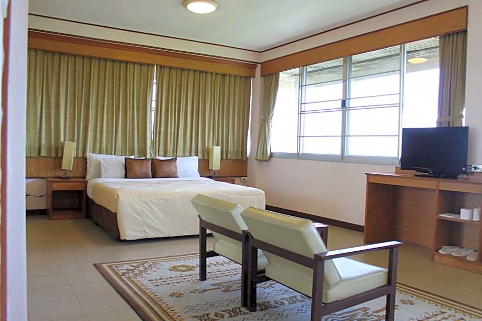 Rattana Park Hotel