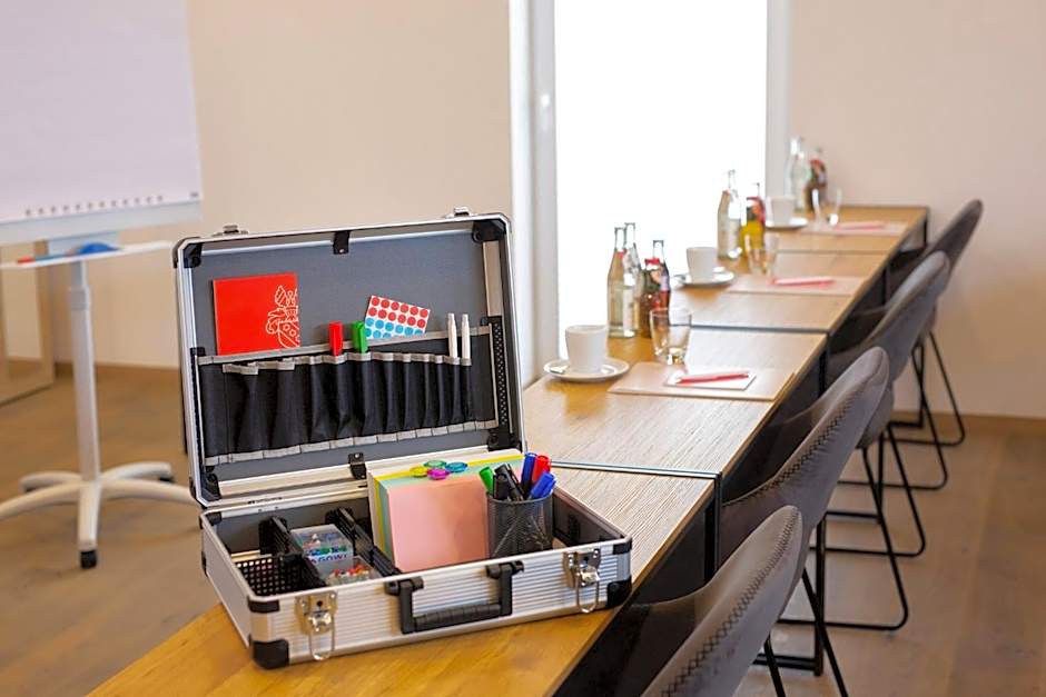 Hotel & Boarding House Schlosserwirt