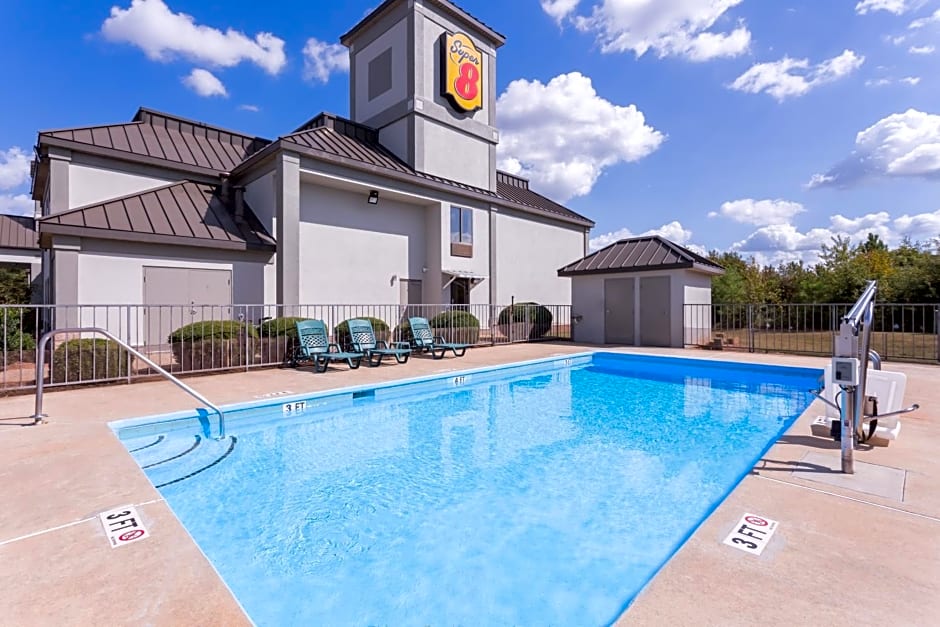 Super 8 by Wyndham Greer/Spartanburg Area