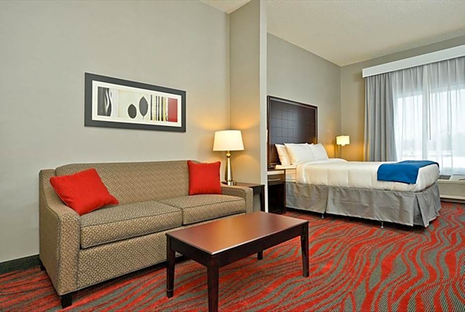 Holiday Inn Express & Suites Utica By IHG