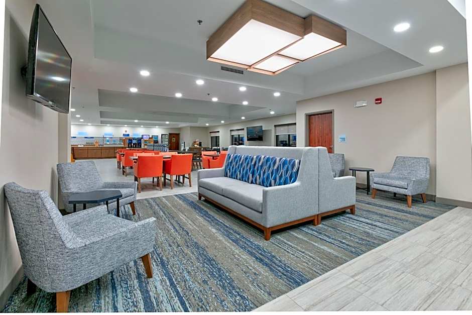 Holiday Inn Express Hotel & Suites Shakopee By IHG