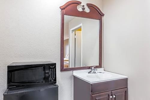 Deluxe Inn Denton