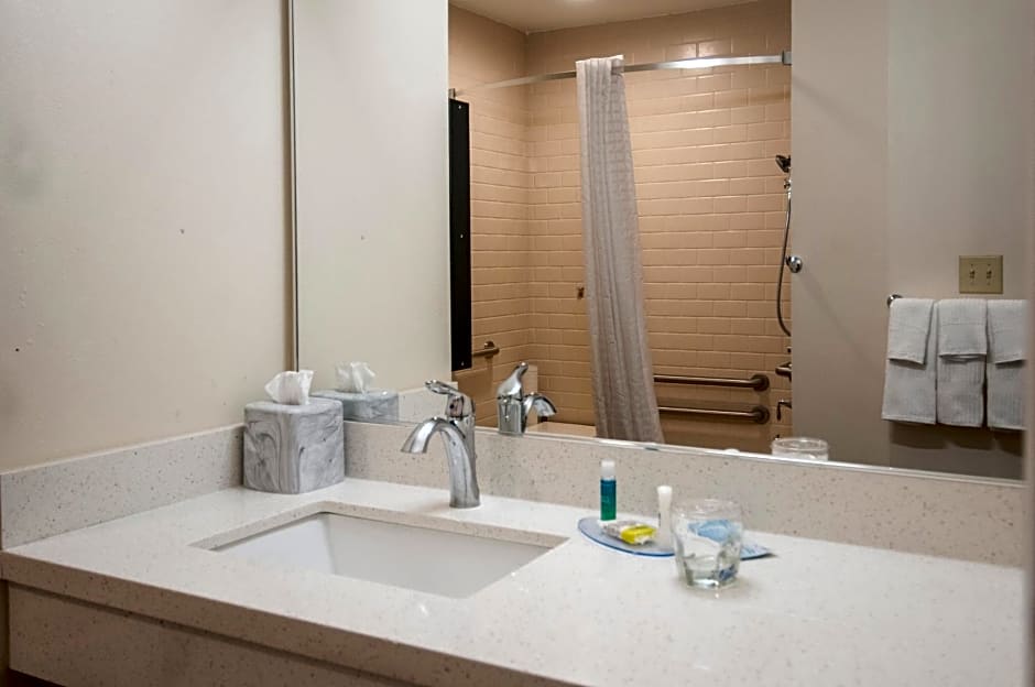 Candlewood Suites Baton Rouge - College Drive
