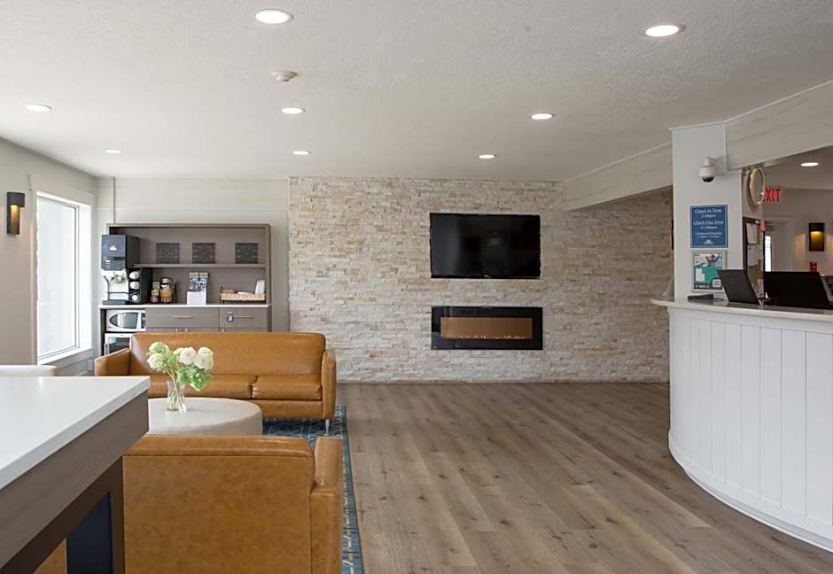 Days Inn by Wyndham Kelowna