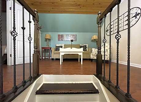 Cabin-Ensuite-Superior-Olive House