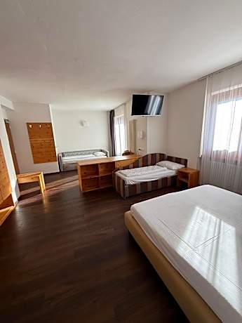 Superior Family Room