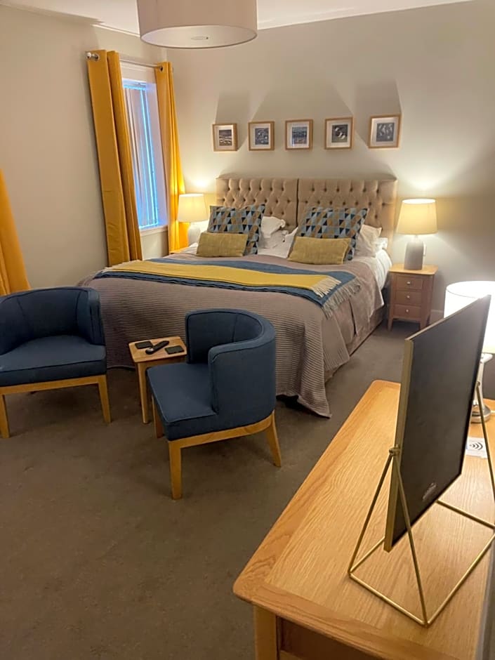 Horncliffe room only accommodation