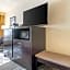 Best Western Plus Edmonds Harbor Inn