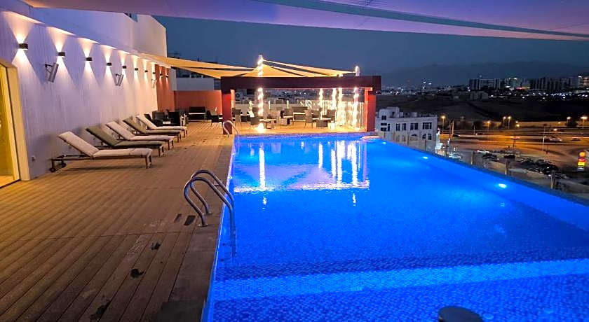 Carnelian Muscat - Airport Hotel