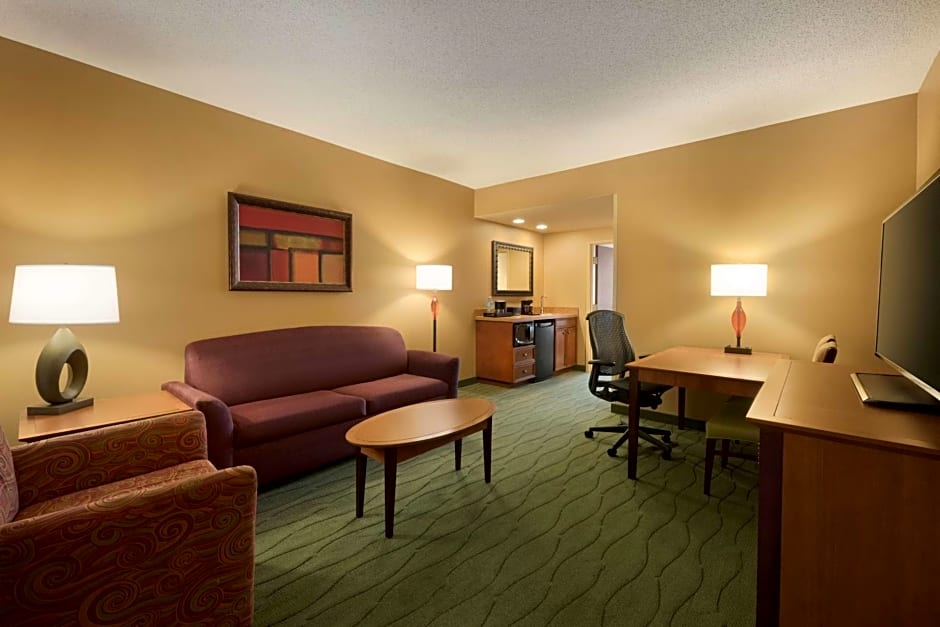 Embassy Suites by Hilton E Peoria Riverfront Conf Center