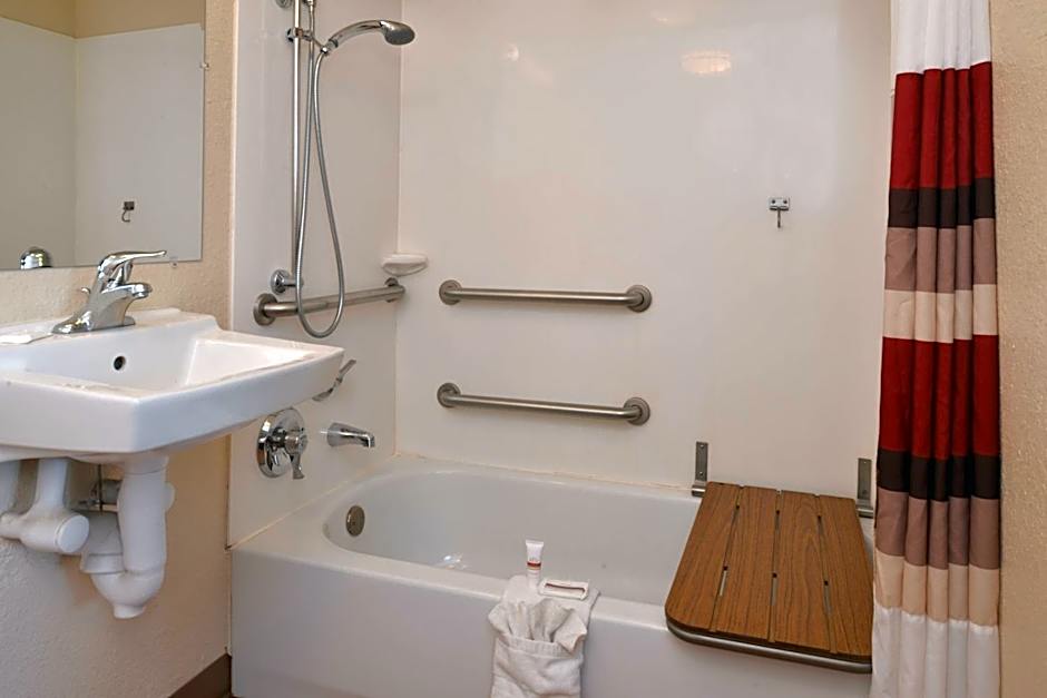 Red Roof Inn Champaign - University