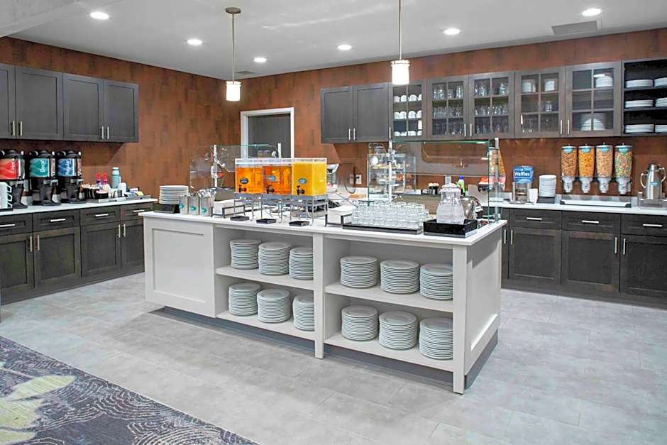 Homewood Suites by Hilton Lansing Eastwood