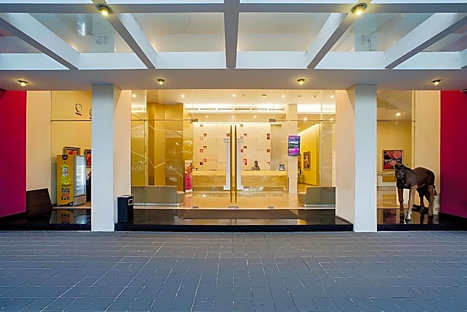 Brits Hotel Puri Indah