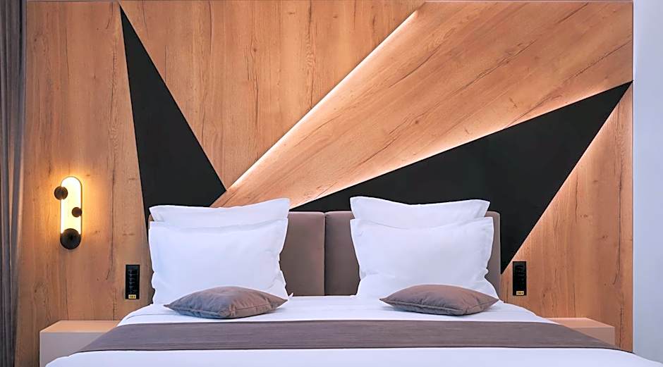 MONARC Boutique ApartHotel - SELF CHECK-IN