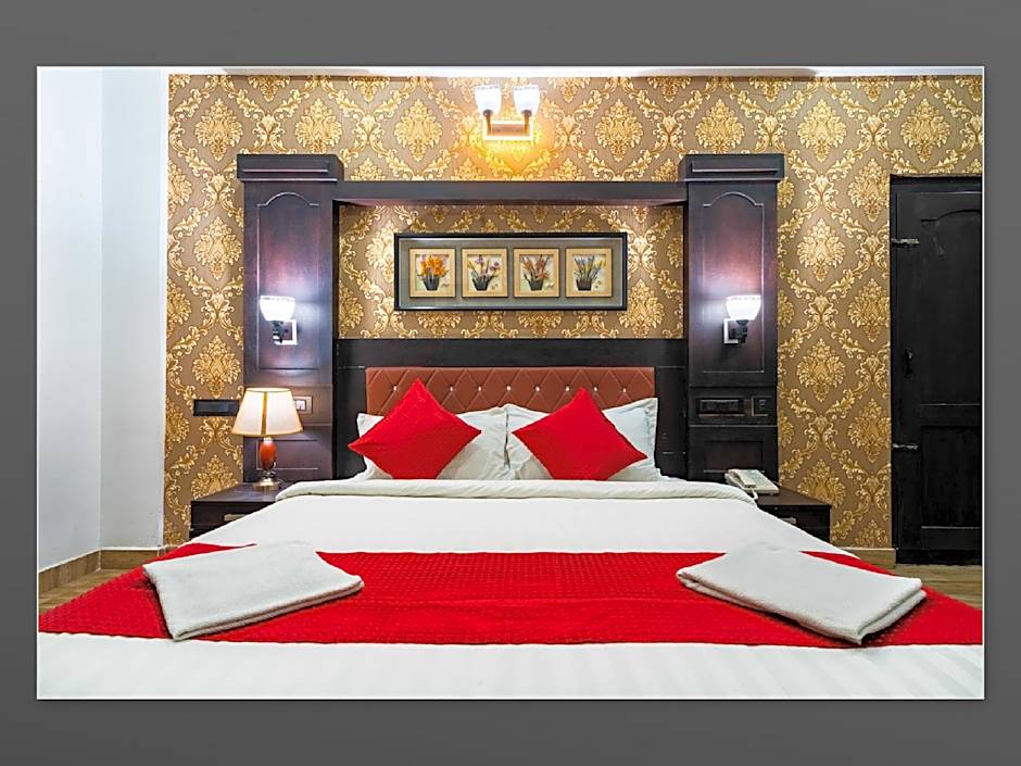 Periyar Mountain Palace by Thavika, Thekkady