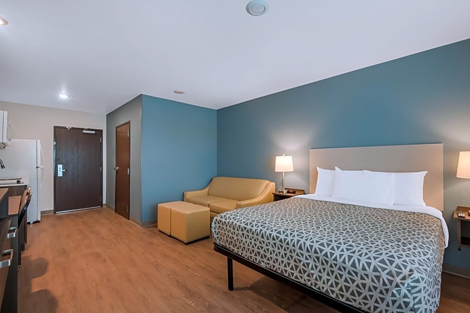 WoodSpring Suites Bellflower - Los Angeles