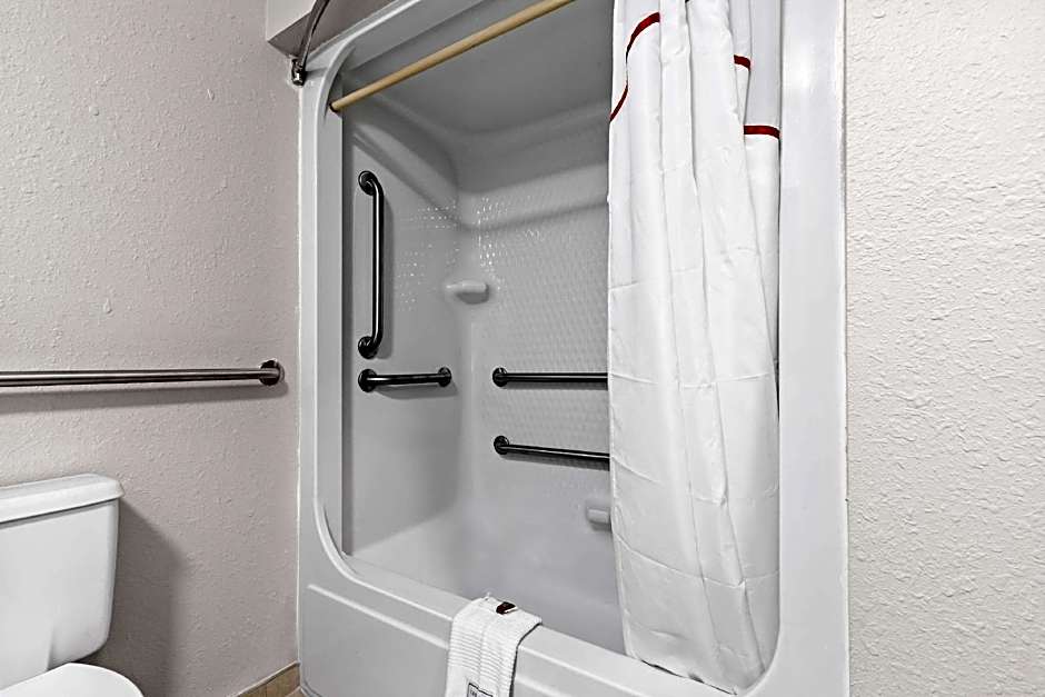 Red Lion Inn & Suites Pontoon Beach