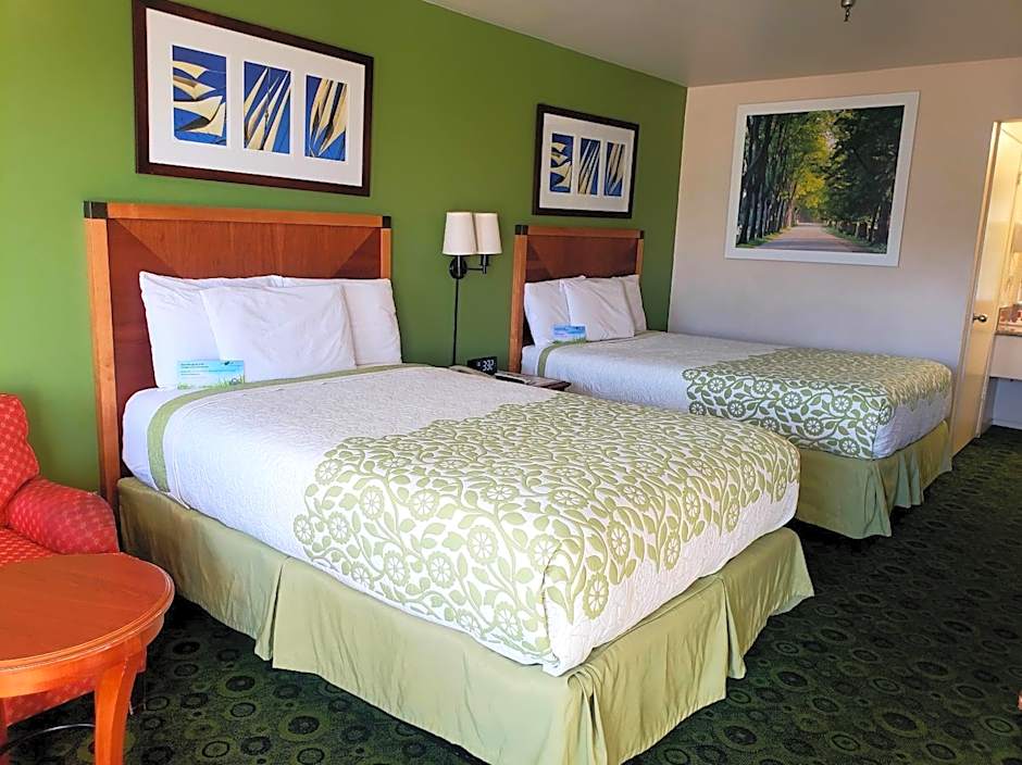 Days Inn by Wyndham Westley