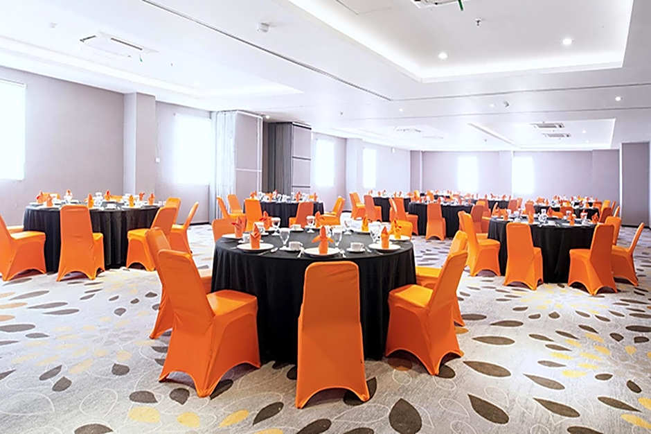 J Hotel - Bandara Soekarno Hatta