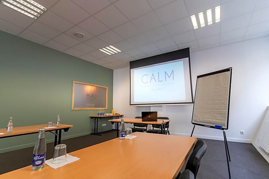 CALM Appart' & Hostel