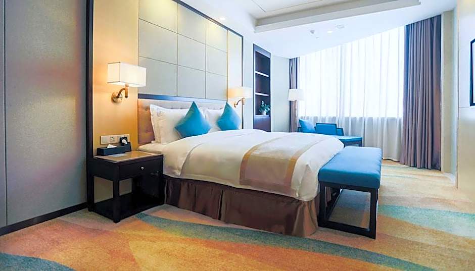 Hundred Hotel Qingdao