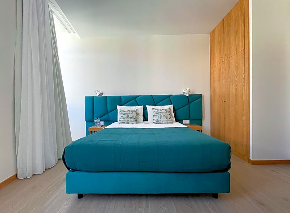 Soldouro Train Suites