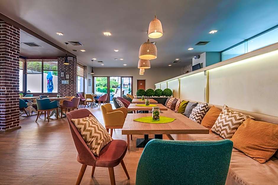 Hotel Marina Palace, Affiliated by Meliá