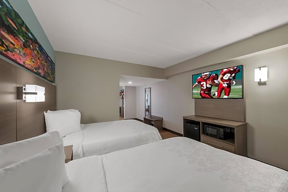 Red Roof PLUS & Suites Virginia Beach - Seaside