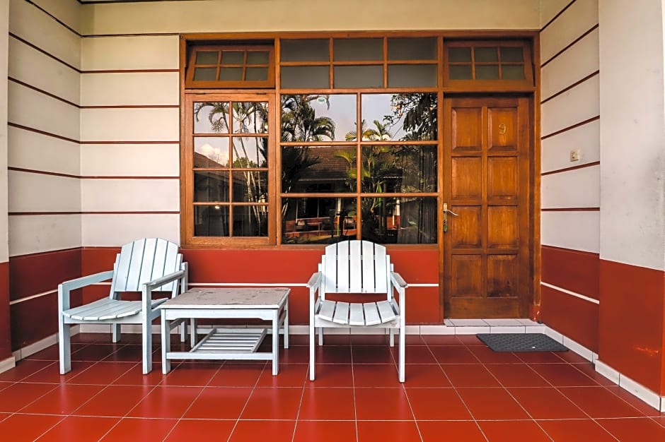 Satriafi Hotel by ZUZU