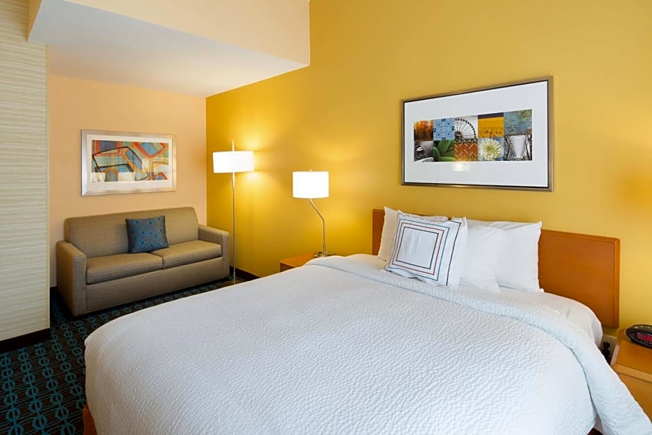 Fairfield Inn & Suites by Marriott San Antonio Airport/North Star Mall