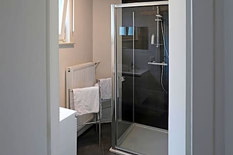Double Room with Private External Bathroom