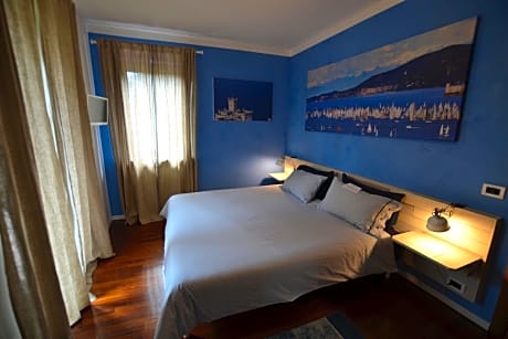 Double or Twin Room with Private Bathroom