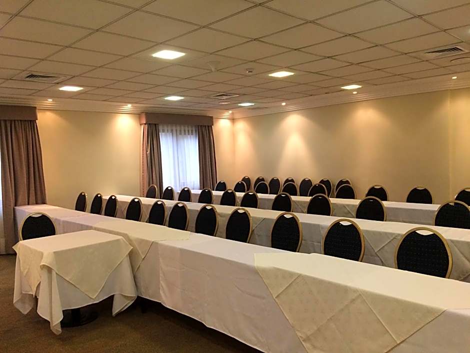 Hotel Diego de Almagro Valdivia