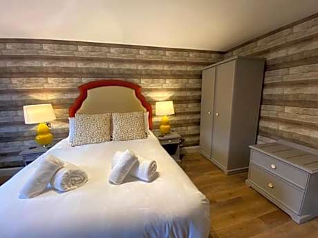 Double Room with Mountain View - Pet Friendly