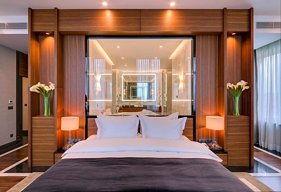 RADISSON BLU LEOGRAND HOTEL