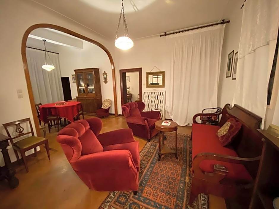 Le Case Cavallini Sgarbi di Rina Cavallini