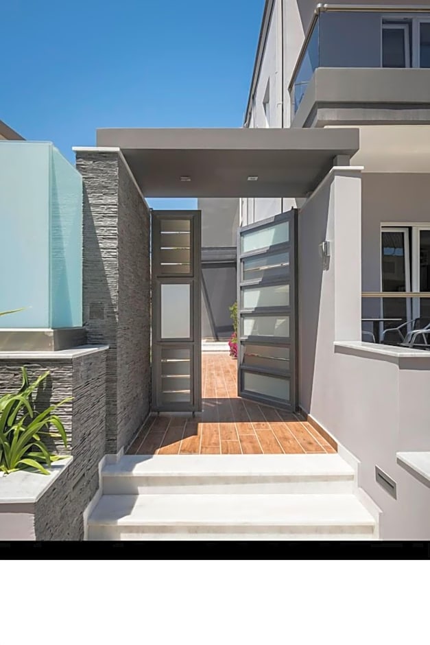 Sun Ray Luxury Aparthotel