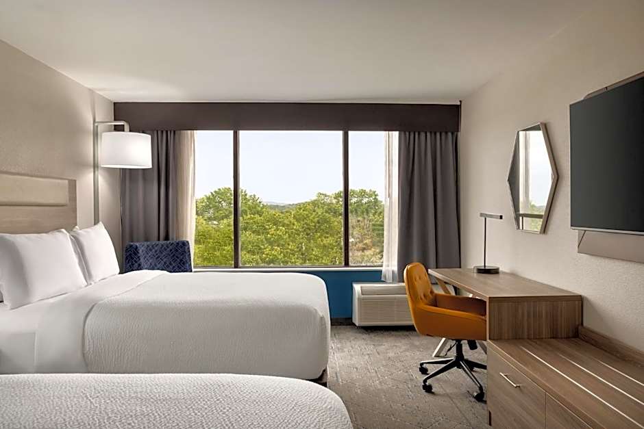Holiday Inn Express Atlanta-Kennesaw By IHG