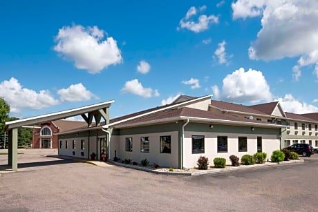 Days Inn by Wyndham Watertown